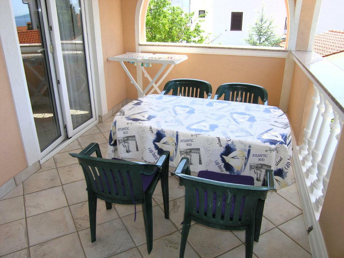 Apartman Juric Apartment Кърк Екстериор снимка