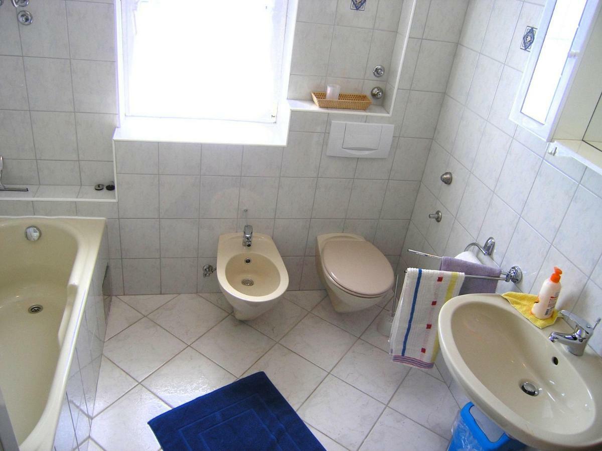 Apartman Juric Apartment Кърк Екстериор снимка