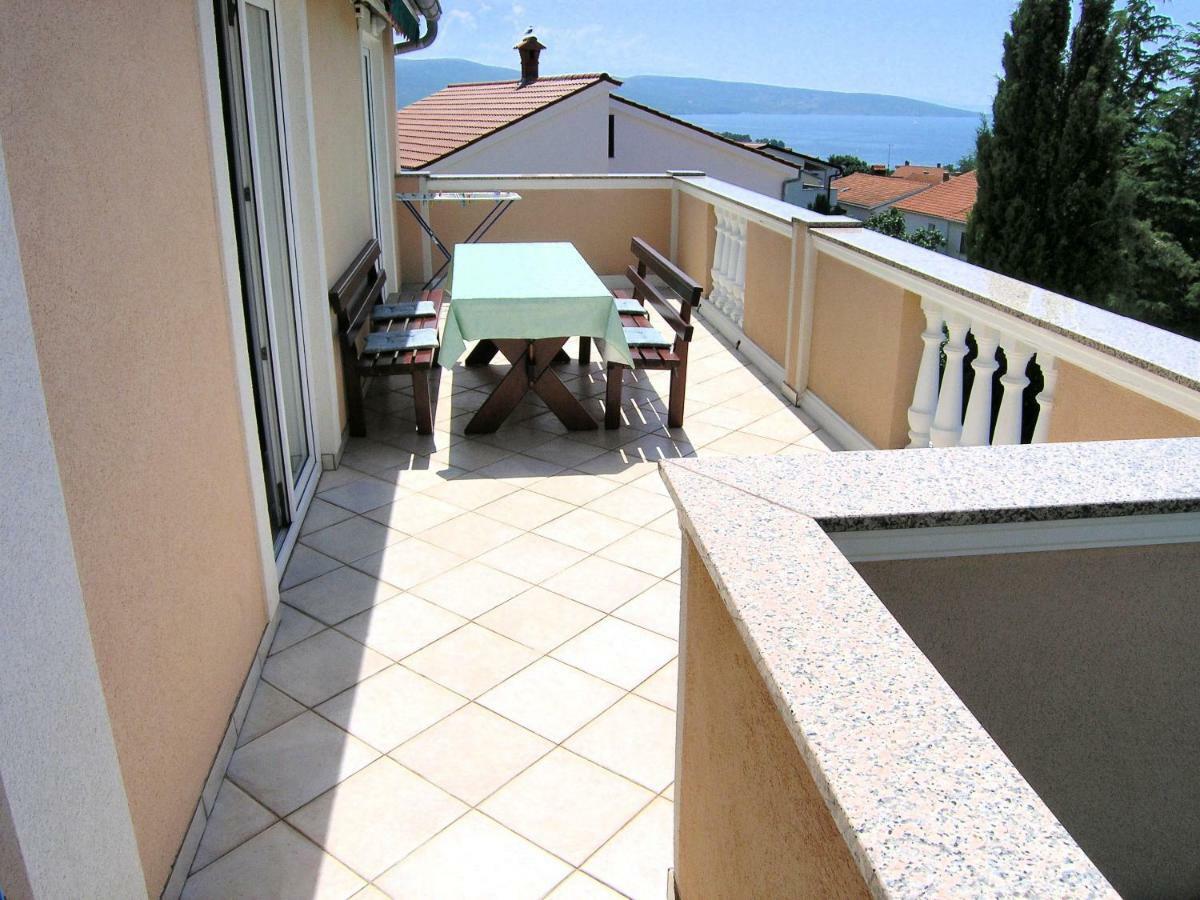 Apartman Juric Apartment Кърк Екстериор снимка